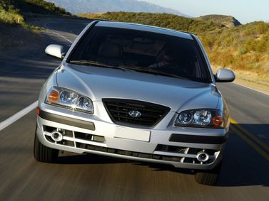Hyundai Elantra عملية فيس ليفت III (XD2)، ليفتباك — منظر أمامي