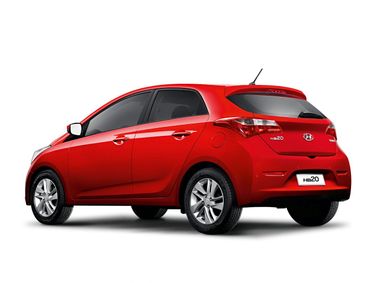 Hyundai HB20 I, Хэтчбек 5 дв. — вид сзади в три четверти