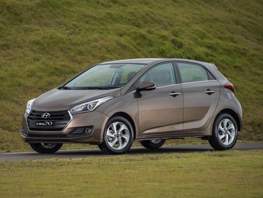 Hyundai HB20 I Рестайлинг, Хэтчбек 5 дв. — вид спереди в три четверти