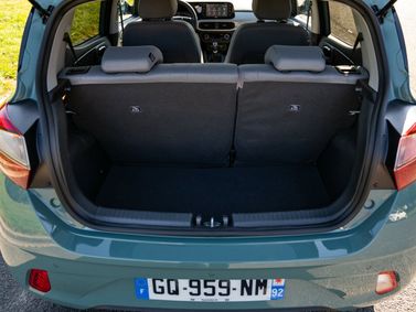 Hyundai i10 III Рестайлинг, Хэтчбек 5 дв. — багажное отделение