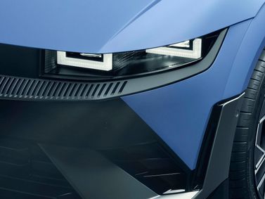 Hyundai IONIQ 5 N، دفع رباعي 5 أبواب — المصباح الأمامي