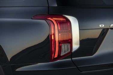 Hyundai Palisade I، دفع رباعي 5 أبواب — المصباح الخلفي
