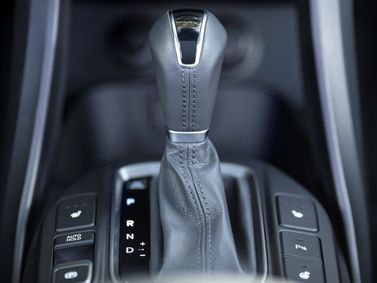 Hyundai Santa Fe ثالثاً، دفع رباعي 5 أبواب Grand — محدد ناقل الحركة