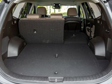 Hyundai Santa Fe فيس ليفت IV، دفع رباعي 5 أبواب — حجرة الأمتعة