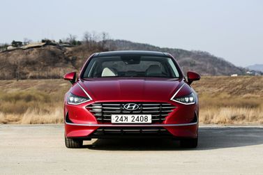Hyundai Sonata VIII (DN8), Седан — вид спереди