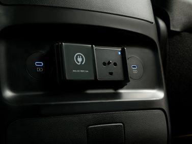 Hyundai Staria I عملية شد الوجه، ميني فان — تفصيل داخلي