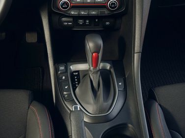 Hyundai Veloster II, Хэтчбек 4 дв. — центральная консоль