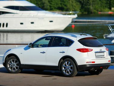 Infiniti EX ط (J50)، دفع رباعي 5 أبواب — منظر خلفي أيسر
