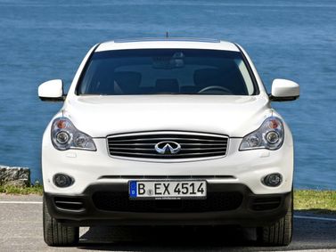 Infiniti EX ط (J50)، دفع رباعي 5 أبواب — منظر أمامي