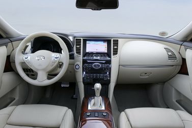 Infiniti FX فيس ليفت II (S51) II (S51)، دفع رباعي 5 أبواب — لوحة القيادة