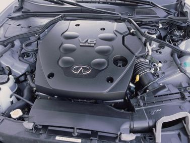 Infiniti G III, Седан — моторный отсек
