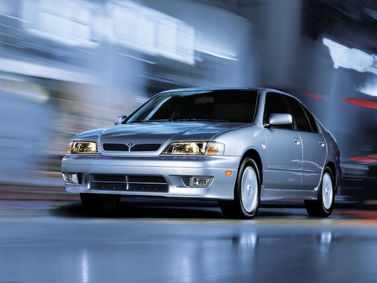 Infiniti G II, Седан — вид спереди справа