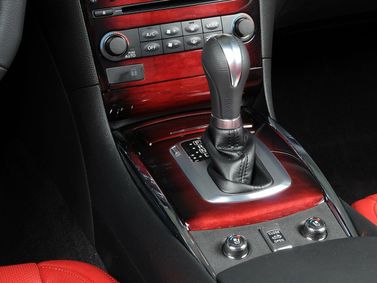 Infiniti G IV, Кабриолет — центральная консоль