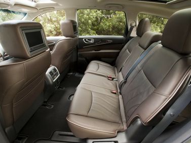 Infiniti JX، دفع رباعي 5 أبواب — المقاعد الخلفية