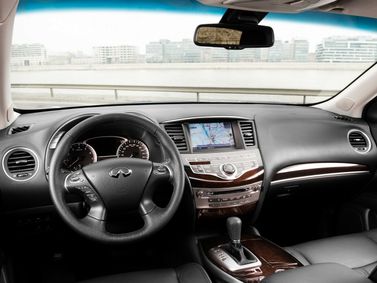 Infiniti JX، دفع رباعي 5 أبواب — لوحة القيادة