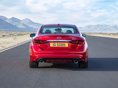 Infiniti Q50 أنا فيس ليفت، سيدان — منظر خلفي