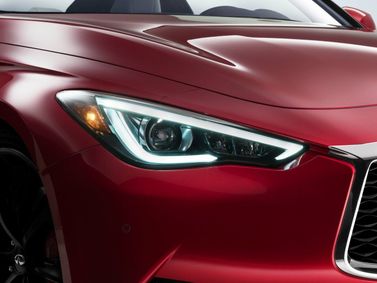 Infiniti Q60 ثانياً، كوبيه — المصباح الأمامي