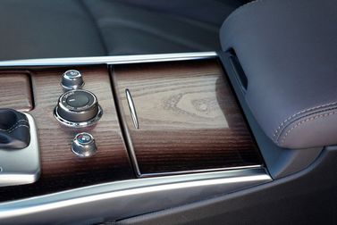 Infiniti Q70 I, Седан — центральная консоль
