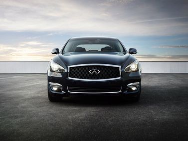 Infiniti Q70 I Рестайлинг, Седан Long — вид спереди