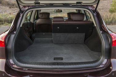 Infiniti QX50 أنا فيس ليفت، دفع رباعي 5 أبواب — حجرة الأمتعة