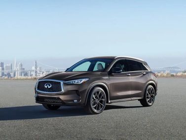 Infiniti QX50 ثانياً، دفع رباعي 5 أبواب — منظر أمامي أيسر