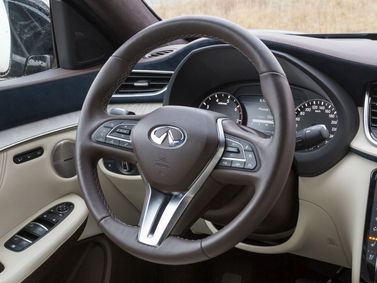 Infiniti QX50 ثانياً، دفع رباعي 5 أبواب — عجلة القيادة