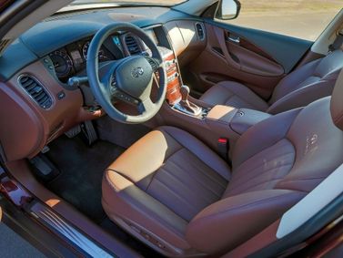 Infiniti QX50 I، دفع رباعي 5 أبواب — منطقة السائق