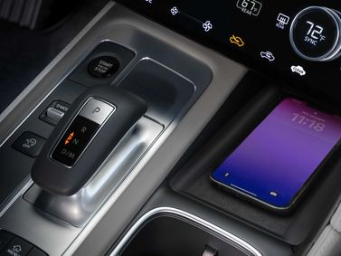 Infiniti QX60 فيس ليفت الثاني، دفع رباعي 5 أبواب — الكونسول الوسطي