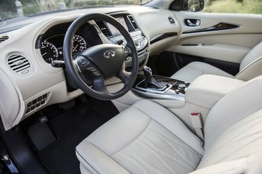 Infiniti QX60 أنا فيس ليفت، دفع رباعي 5 أبواب — منطقة السائق