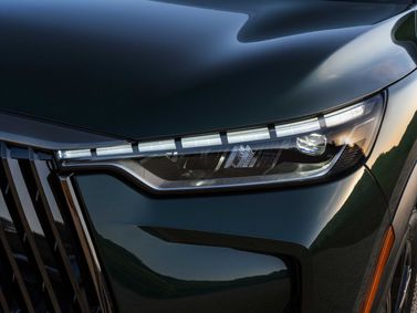 Infiniti QX60 فيس ليفت الثاني، دفع رباعي 5 أبواب — المصباح الأمامي