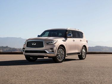 Infiniti QX80 I (Z62) Рестайлинг 2, Внедорожник 5 дв. — вид спереди справа