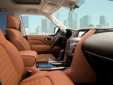 Infiniti QX80 I (Z62) Рестайлинг 2, Внедорожник 5 дв. — общий вид салона
