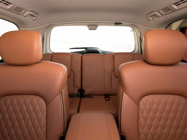 Infiniti QX80 I (Z62) Рестайлинг 2, Внедорожник 5 дв. — задние сиденья