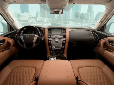Infiniti QX80 I (Z62) Рестайлинг 2, Внедорожник 5 дв. — передняя панель