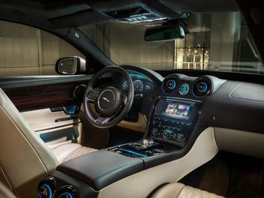 Jaguar XJ IV (X351) Рестайлинг, Седан SWB — передняя панель