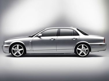 Jaguar XJ III (X350/X358), Седан — вид слева