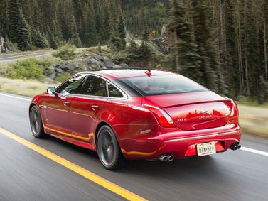 Jaguar XJR IV (X351), Седан — вид сзади справа