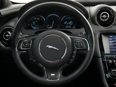 Jaguar XJR IV (X351), Седан Long — рулевое колесо