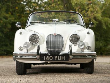 Jaguar XK XK150, Родстер — вид спереди