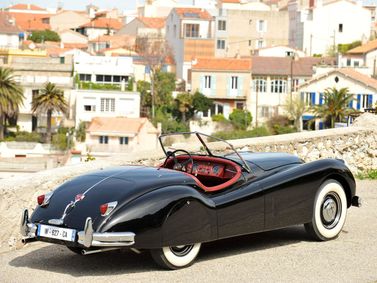 Jaguar XK XK140, Родстер — вид сзади слева