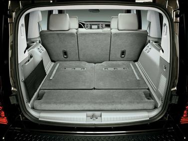 Jeep Commander، دفع رباعي 5 أبواب — حجرة الأمتعة