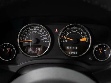 Jeep Compass أنا فيس ليفت 2، دفع رباعي 5 أبواب — لوحة العدادات