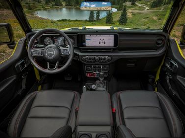 Jeep Gladiator II (JT) Рестайлинг, Пикап двойная кабина — место водителя