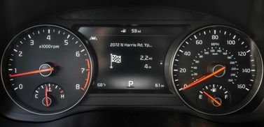 Kia Cadenza II, Седан — панель приборов