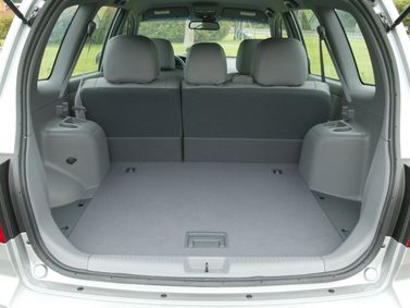 Kia Carens I (RS) Рестайлинг, Компактвэн — багажное отделение