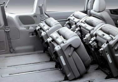 Kia Carnival ثانياً، ميني فان — المقاعد الخلفية