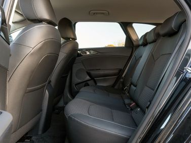 Kia Ceed III, Универсал 5 дв. — задние сиденья
