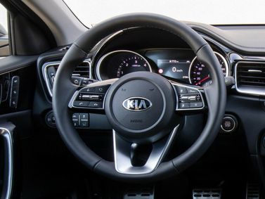 Kia Ceed III, Универсал 5 дв. — рулевое колесо