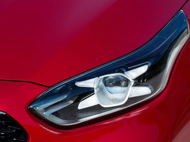 Kia Cerato رابعاً، سيدان — المصباح الأمامي