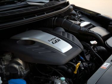 Kia Forte ثانياً، هاتشباك 5 أبواب — حجرة المحرك